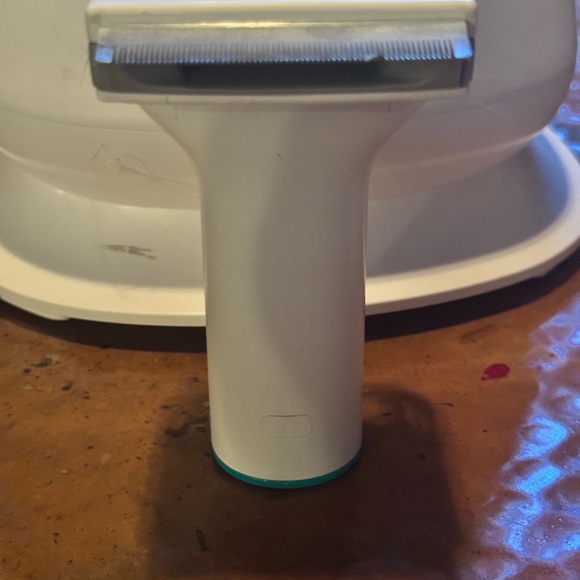 INSE Pet Grooming Kit & Dog Hair Vacuum,Suction 99% Pet Hair, 4 Grooming Tools - Picture 2 of 8